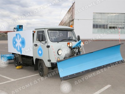Ледозаливочная, льдоуборочная самоходная машина на шасси УАЗ-330365